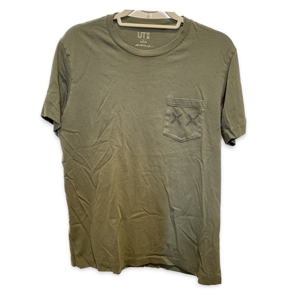 Uniqlo x KAWS Other - Uniqlo X Kaws Olive Green (M)